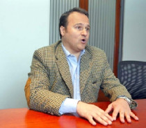 No debemos pagar el impuesto a las Ganancias No debemos pagar el impuesto a las Ganancias